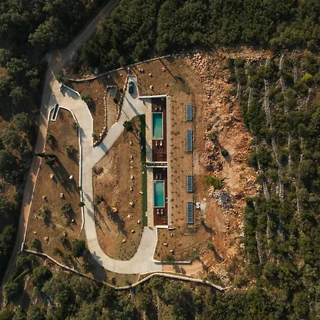 Petroto Sea View Villa Tsoukaládhes