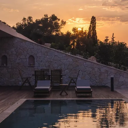 Villa Petroto Sea View