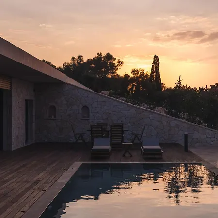 Villa Petroto Sea View